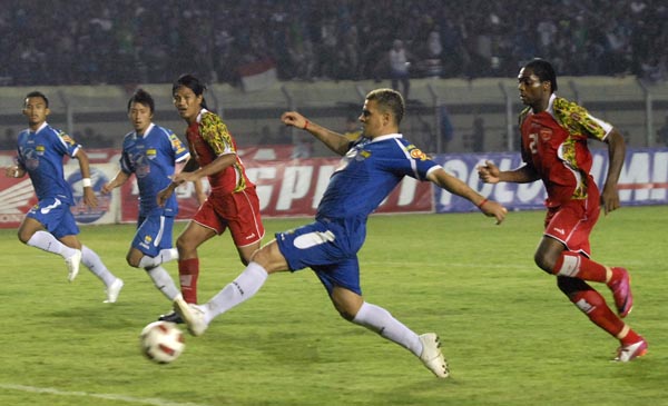  FOTO: Persib pecundangi Bontang FC 3-0