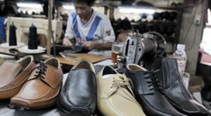  Disperindag Jabar bantu perajin sepatu Cibaduyut