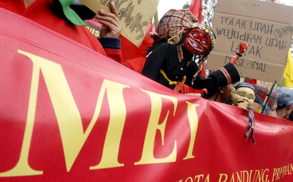  FOTO: Buruh peringati May Day di Gedung Sate