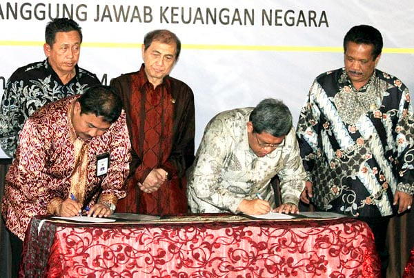  FOTO: Penandatanagan MoU e-audit BPK dengan Pemprov Jabar