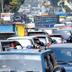  Kabar umum: 50.000 Mobil tumplek di Bandung