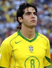  SEPAK BOLA: Kaka out, Fred masuk Timnas Brazil