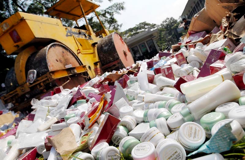  FOTO: Pemusnahan ratusan ribu produk kosmetik ilegal