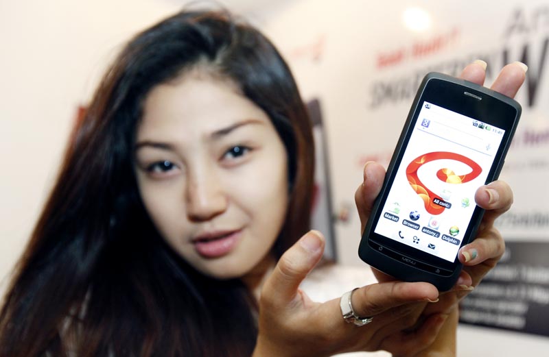  FOTO: Android Smartfren Wide incar kaula muda