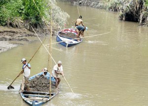  'Aktivitas ekonomi, pemicu kualitas Sungai Citarum'