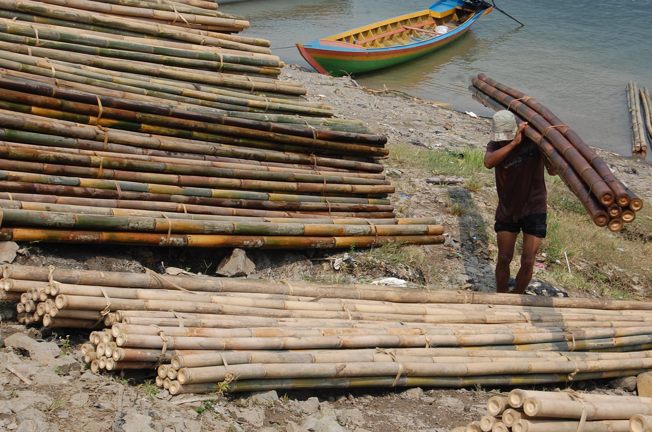  FOTO: Terminal bambu Waduk Jatiluhur