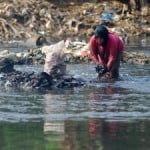  Kabar umum: Limbah medis dibuang ke Sungai Citarum 