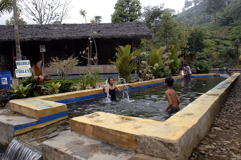  FOTO: Wisata mata air Ciburial Gunung Mas