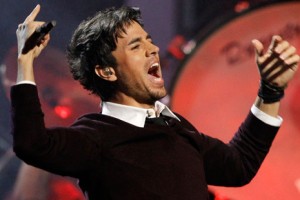  Enrique Iglesias buka roadshow Miss Teen Indonesia