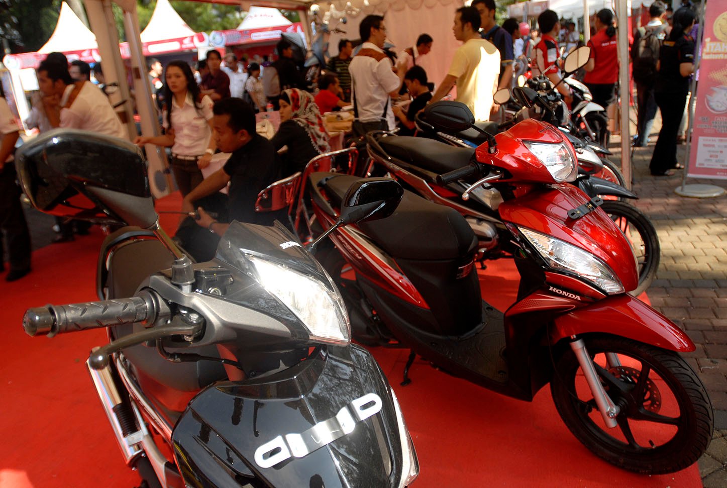  FOTO: Penjualan sepeda motor semester I/2011 naik