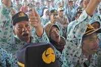  Pemerintah hitung ulang anggaran PNS