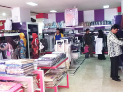  Wah, ada konsep baru belanja busana muslim di Bandung! 