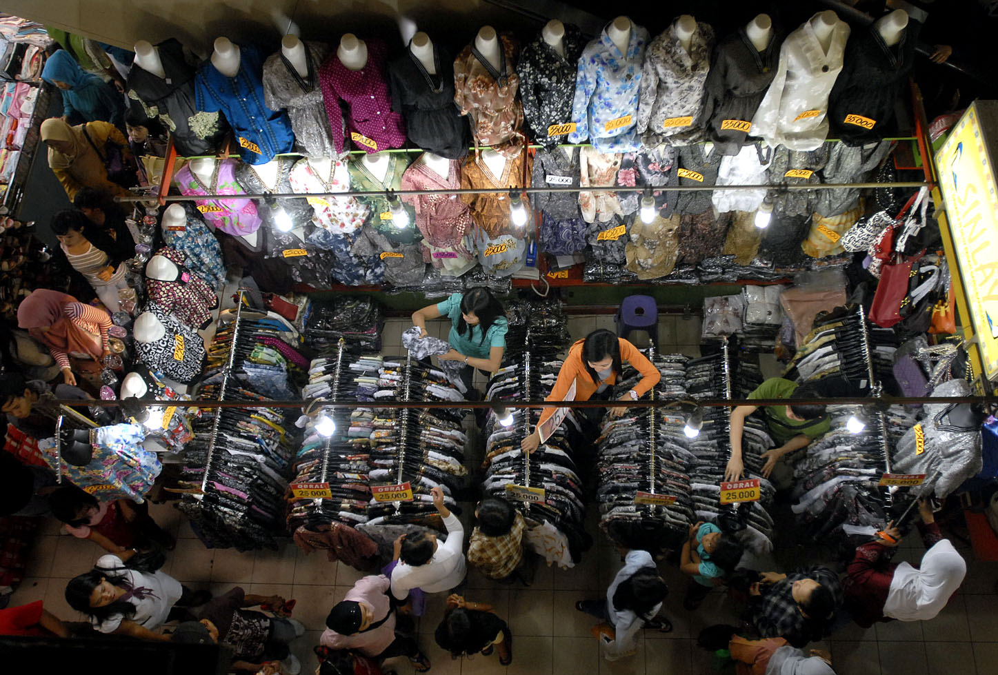  FOTO: Pasar Baru pesta diskon selama Ramadan
