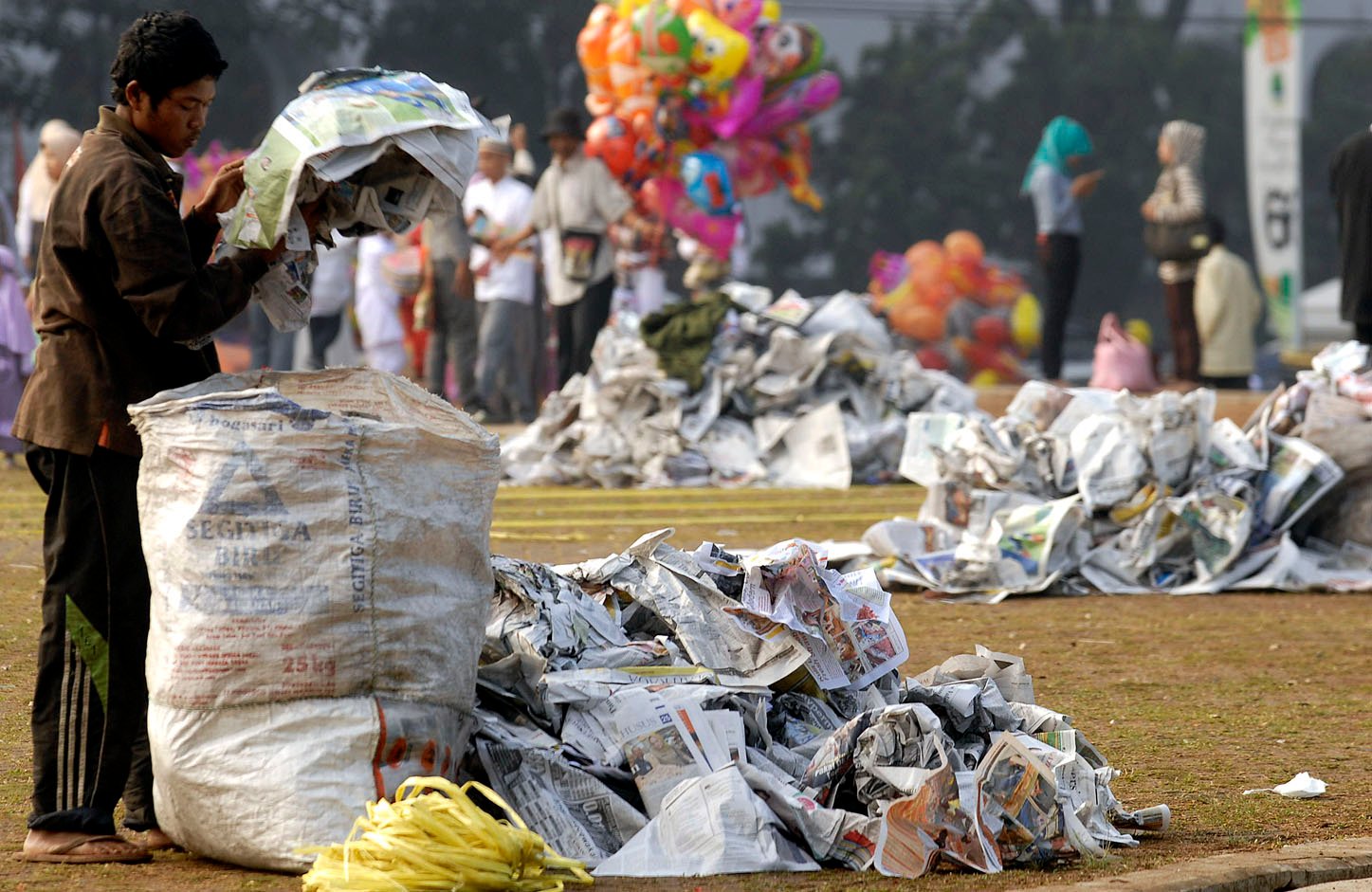  FOTO: Sampah sisa Idul Fitri Gasibu capai tiga kubik