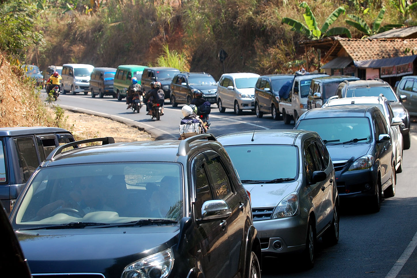  FOTO: Arus Limbangan menuju Garut & Tasikmalaya tersendat