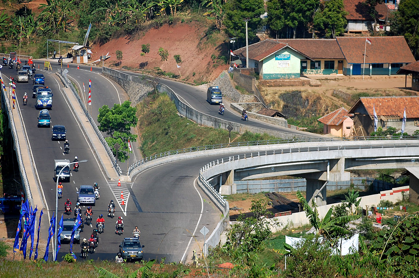  FOTO: Buntut protes pedagang jalur Garut-Lingkar Nagreg ditutup 