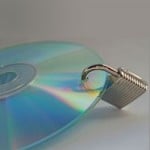  Waduh, 47% pengguna komputer pribadi pakai software ilegal