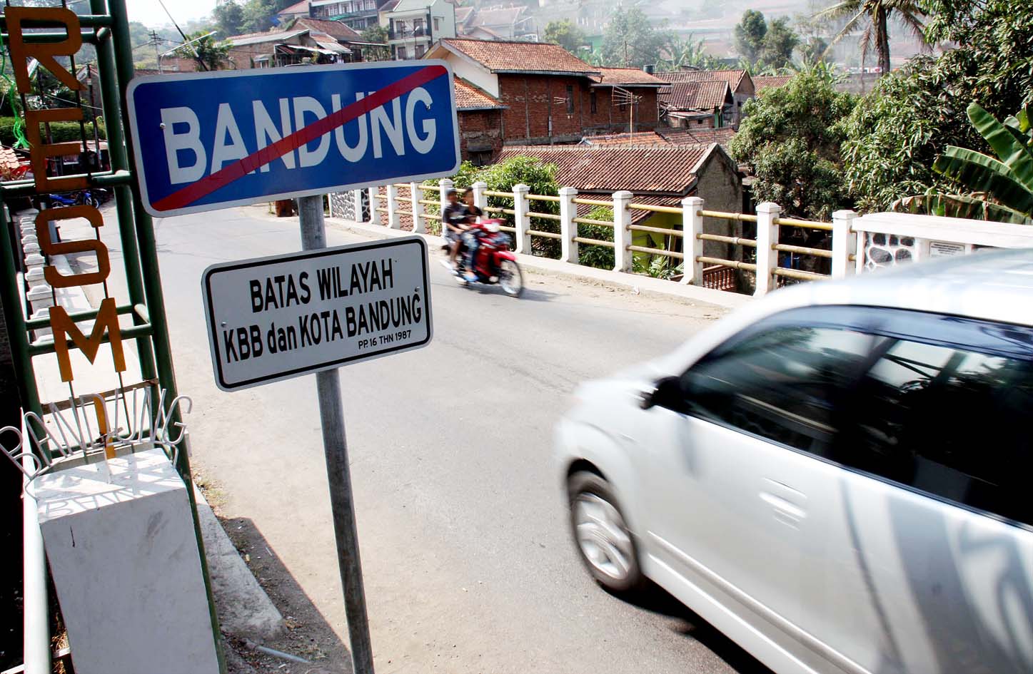  FOTO: Jalan alternatif Bandung-Lembang minim rambu lalu lintas