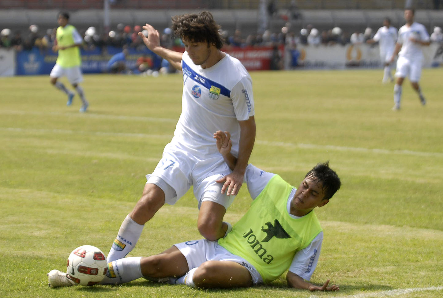  FOTO: Persib incar striker terbaik Asia