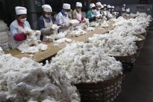  Pangsa pasar TPT nasional menyusut jadi 45%