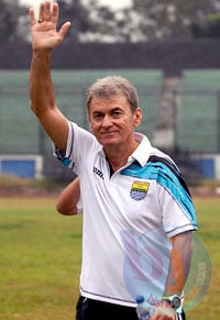  BOLAJABAR: Drago Mamic: Persib belum sepenuhnya siap ikut kompetisi