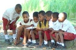  Puluhan kepala sekolah Papua studi banding ke Bandung