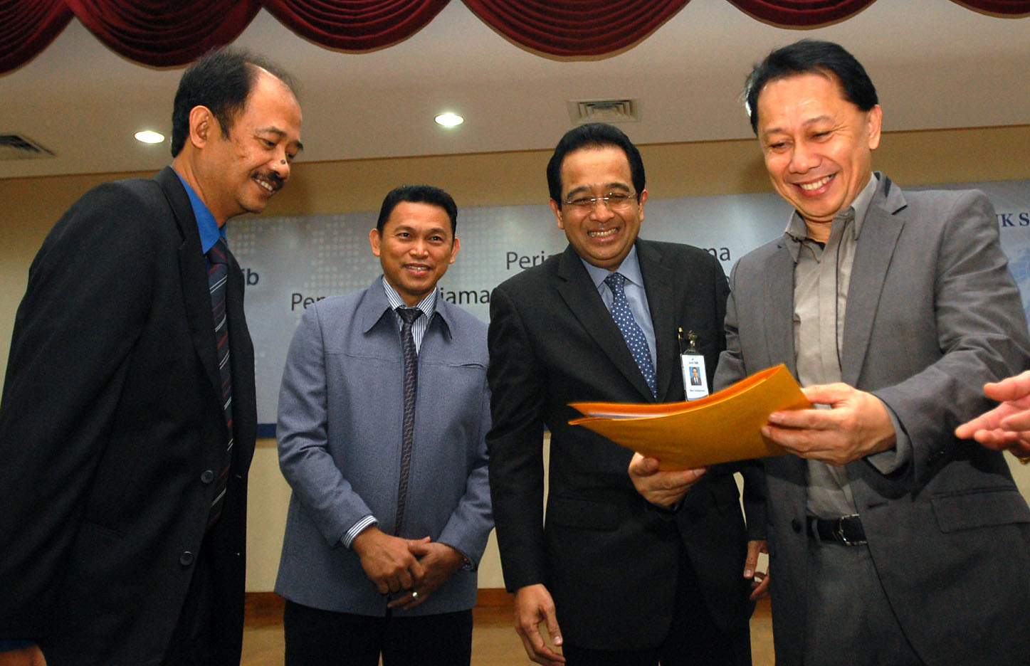  FOTO: Bank BJB salurkan pinjaman ‘channeling’ Rp500 miliar