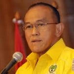  Kabar nasional - Aburizal: Hary Tanoe kecil