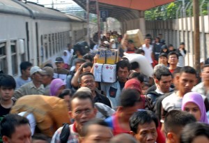  Hore, ada kereta ke Jakarta tiap Senin jam 04.00