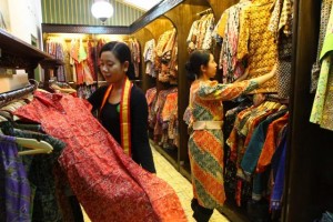  Jabar populerkan lagi batik tradisional