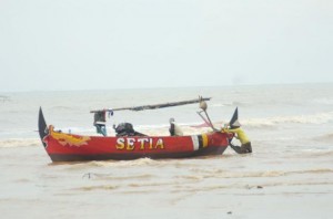  Gelombang tinggi, nelayan sulit tangkap ikan