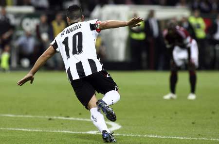  Udinesse ke puncak klasemen 