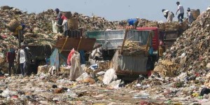  2 Kubik sampah cemari intake Bantar Awi Bandung