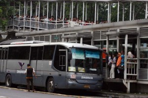  Pelayanan bus Transjakarta belum optimal