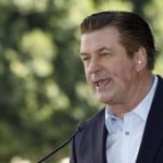  Alec Baldwin mundur dari pemilihan wali kota New York