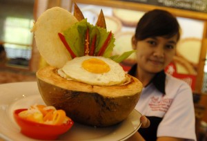  Nikmatnya nasi goreng kelapa ala Bali Heaven