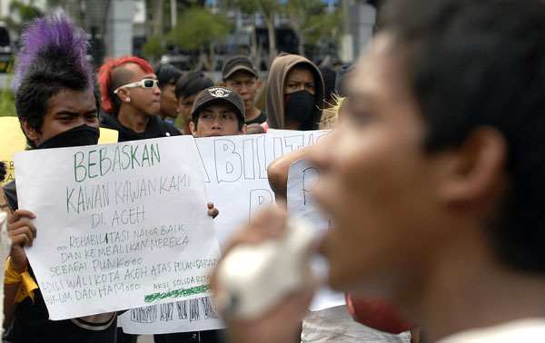  FOTO: Solidaritas Punk Bandung protes penggundulan di Aceh