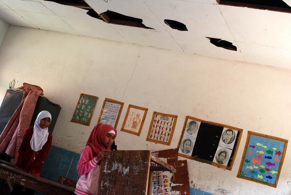  FOTO: Ruang kelas sekolah di pusat kota rusak