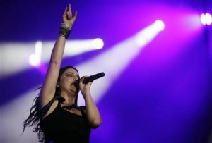  Kabar hiburan (7/1): Evanescence siap konser di Indonesia Februari 2012