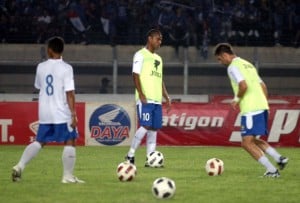  BOLAJABAR: Persib pagi ini berlatih untuk lawan PSMS 