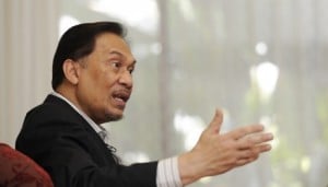  Anwar Ibrahim bebas dari tuduhan sodomi