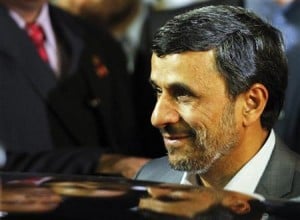  KONFLIK IRAN-BARAT: Dan Ahmadinejad pun menggertak 