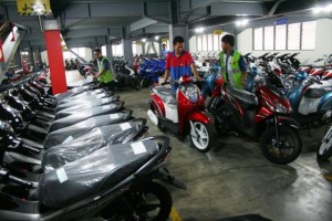  Selama 2011, Astra Honda kuasai 53,16% penjualan motor di Indonesia