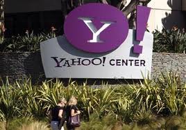  Saham Yahoo turun 1%