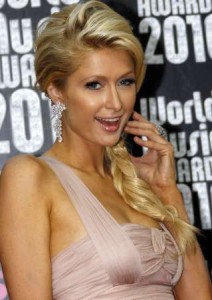  Sebentar lagi, Paris Hilton luncurkan album baru