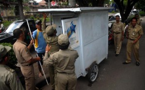  Dishub Kota Bandung lanjutkan operasi ketertiban lalin Jalan Merdeka