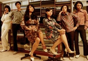  Kabar hiburan (4/2): Band asal Indonesia sukses konser di Prancis