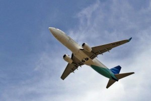  GARUDA terbang perdana Bandung-Surabaya