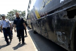  KECELAKAAN BUS: Bus di Terminal Harjamukti Cirebon uji kelayakan