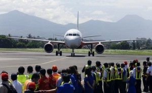  PENERBANGAN BANDUNG: AirAsia pendongkrak penerbangan di Bandung